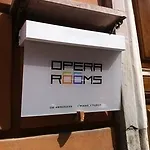 Opera House Guest, Centro Storico Gæstehus Rom