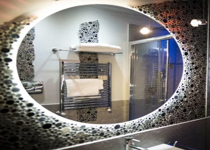 Opera House Guest, Centro Storico